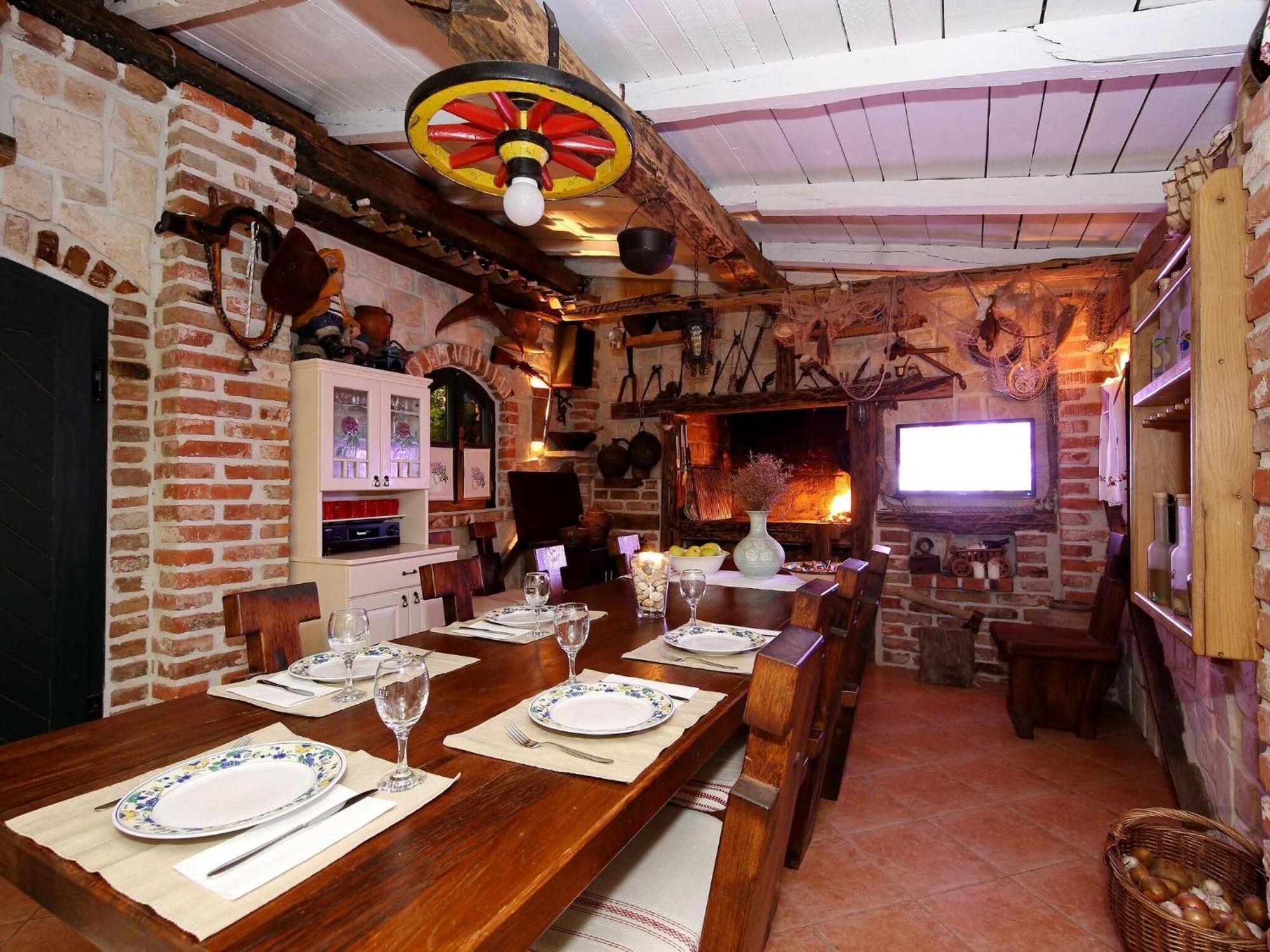 Beautiful Holiday Home With Private Pool, Nice Garden With Relax Area, Taverne Maslenica Dış mekan fotoğraf