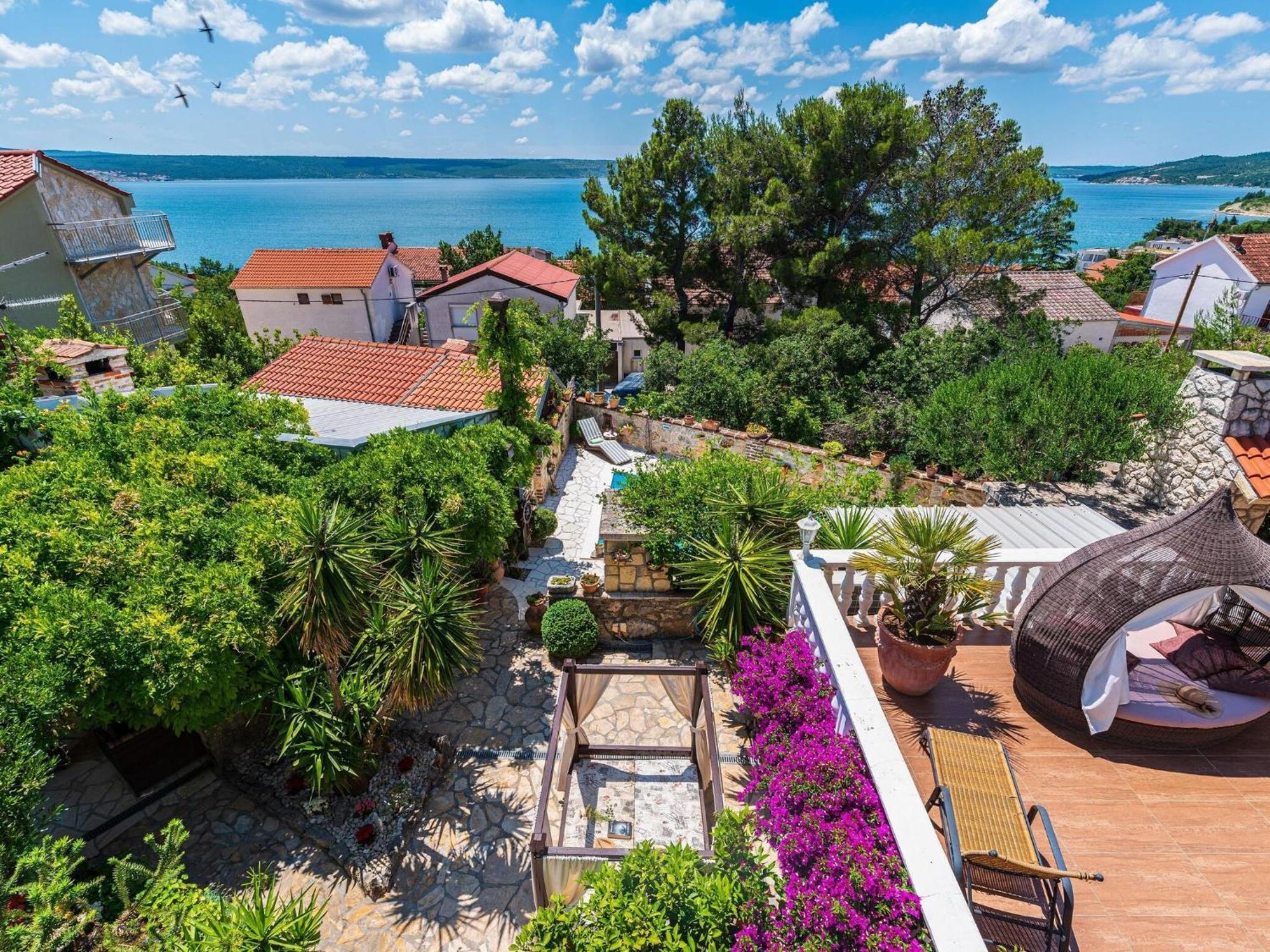 Beautiful Holiday Home With Private Pool, Nice Garden With Relax Area, Taverne Maslenica Dış mekan fotoğraf